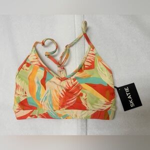 NWT;Skatie Multicolor Tropical Bikini Top💥